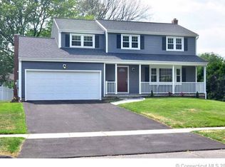 3 King Rd, West Hartford, CT 06107