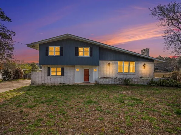 2090 Napoli Cir, Conyers, GA 30012