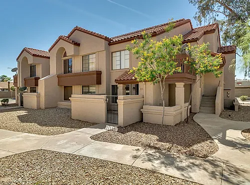 818 S Westwood #125 Photo 1