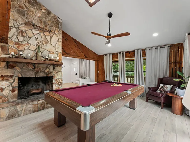 Building's Lounge