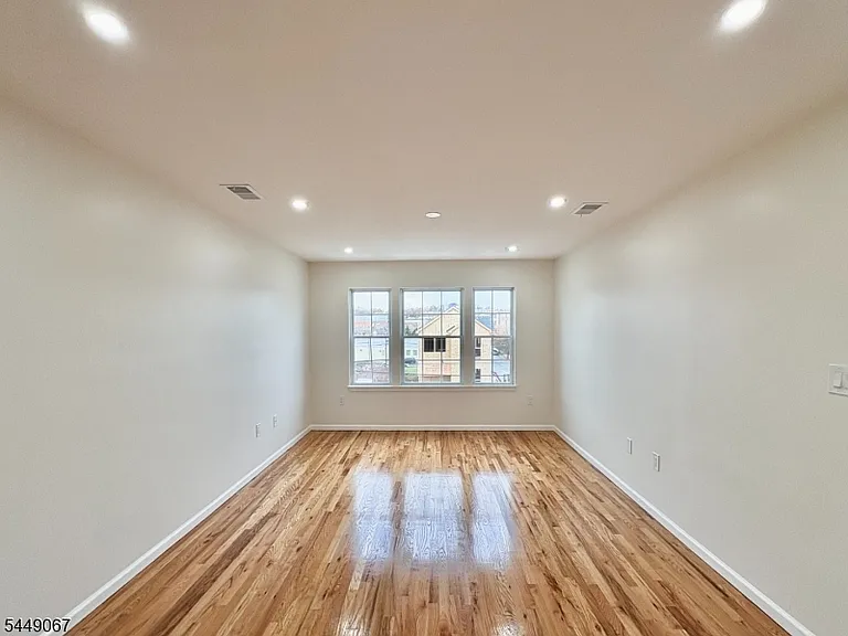 156 Ridgewood Ave #1 — Photo 31