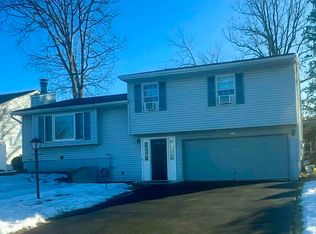 2714 Magnolia St, Endwell, NY 13760