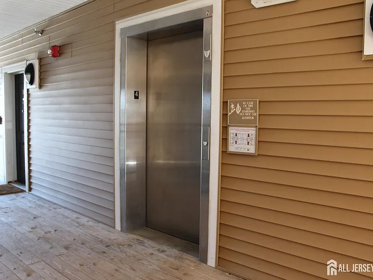 446 Micali Way — Photo 3