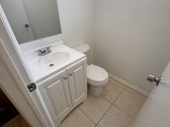 2nd image of 200 SW 20th Ave #2