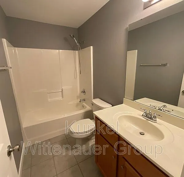 704 Fountain View Dr #F — Photo 17