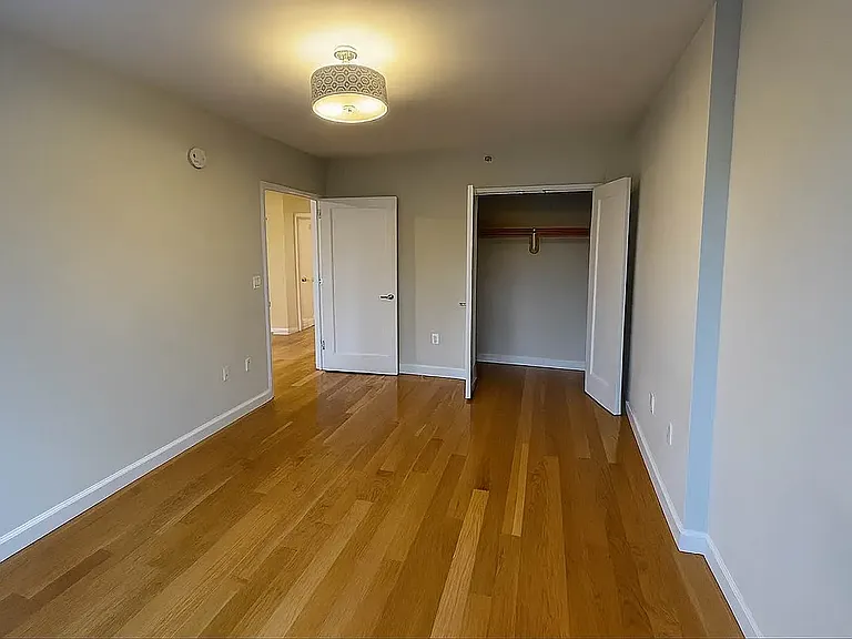 278 6th St #5C — Photo 4