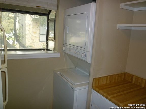 5th image of 3843 Barrington St