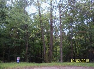 Peach Rd, Acme, PA 15610