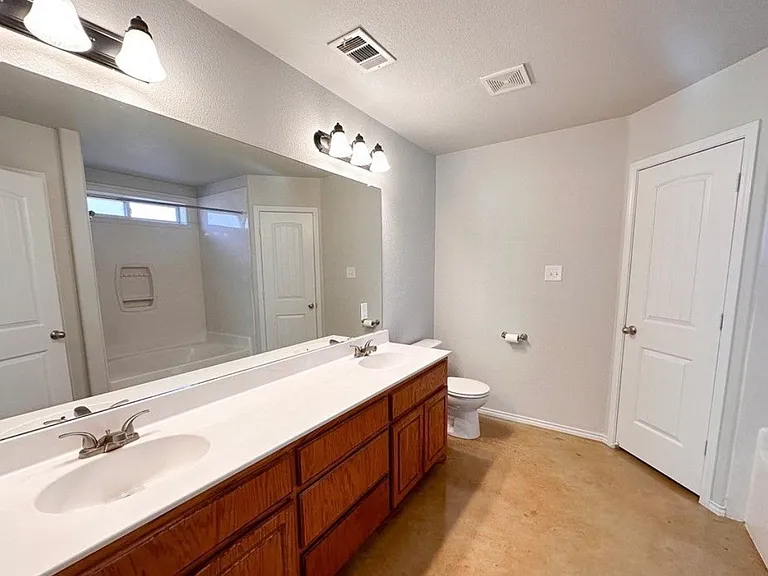4402 Texas Rangers Dr — Photo 5
