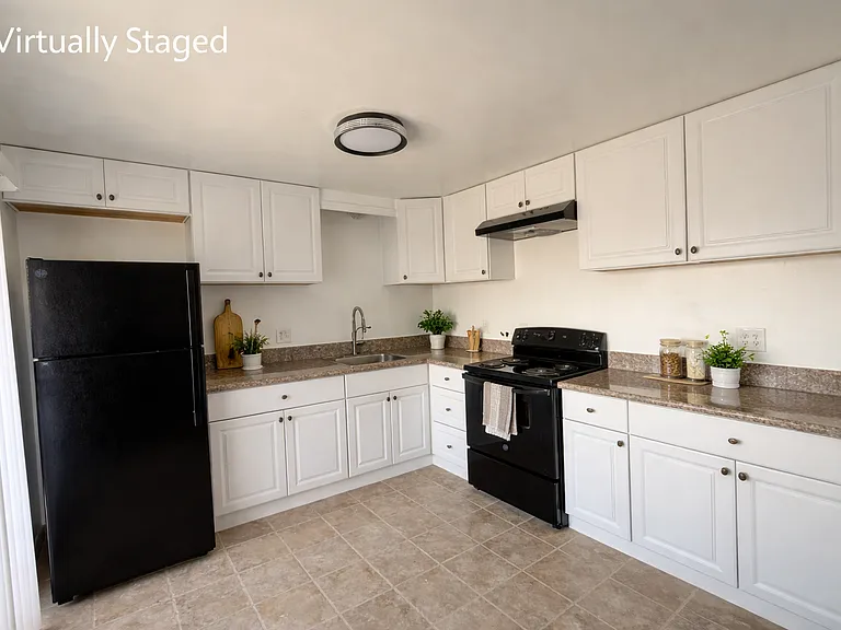 25155 Huntwood Ave #3 — Photo 2