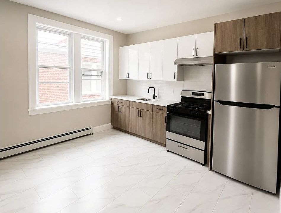 1st image of 380 N 11th St #5B