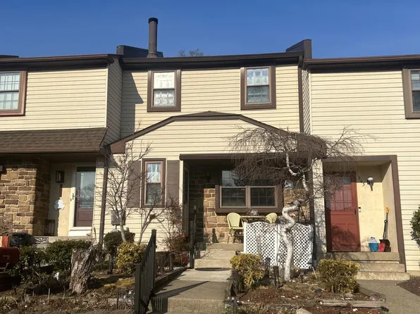 967 Bancroft Pl, Warminster, PA 18974