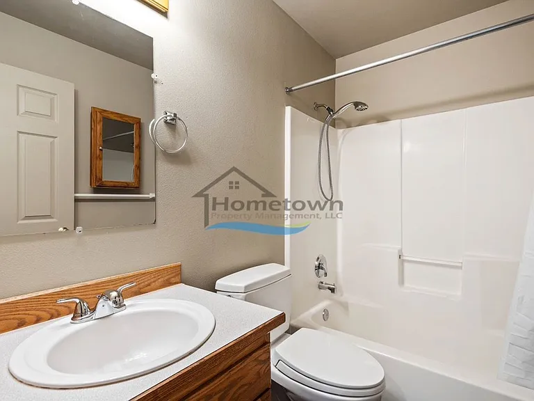 880 N Tucson St — Photo 18