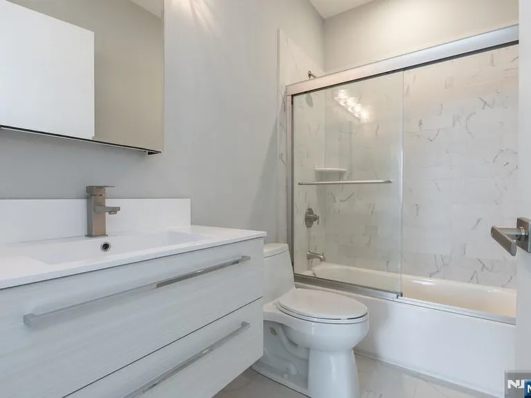 159 Cedar St — Photo 6