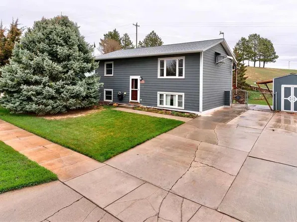 3226 Hall St, Rapid City, SD 57702