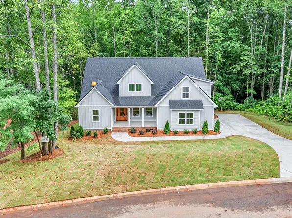 5 Falling Leaf Dr, Travelers Rest, SC 29690