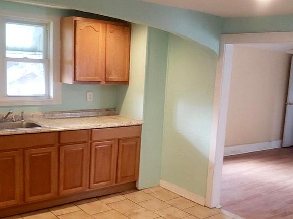 kitchen/living room