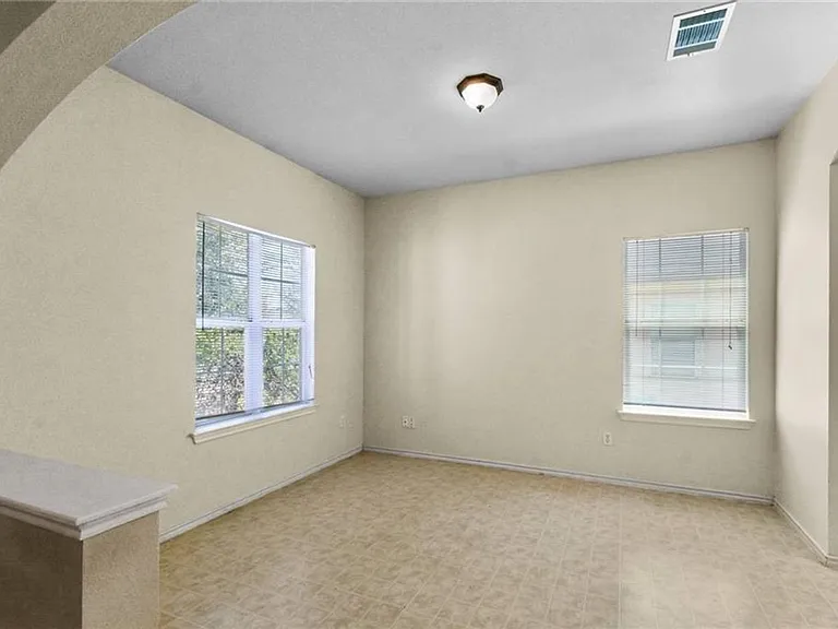 603 Wiley St — Photo 7