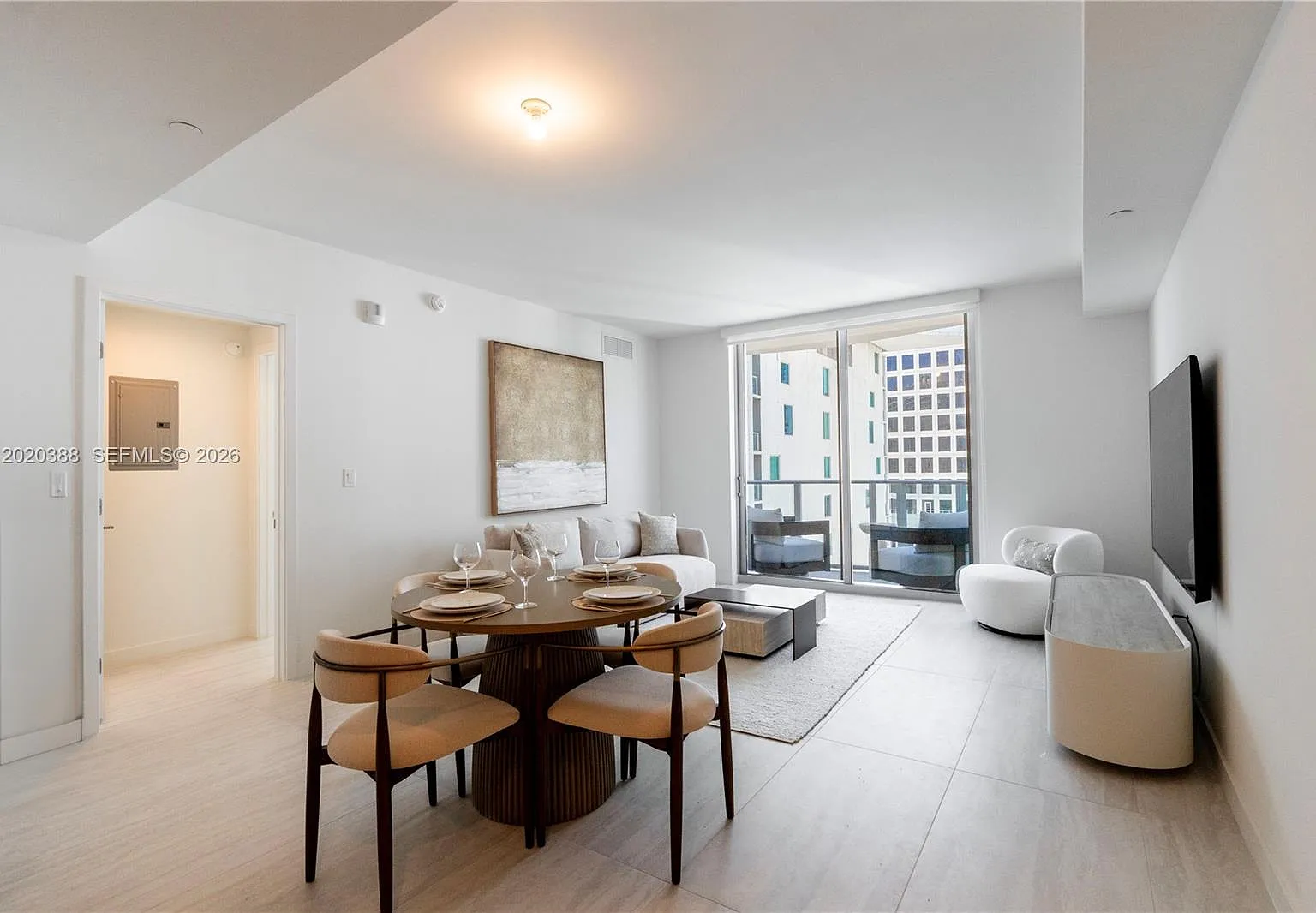 Viceroy Residences — Photo 4
