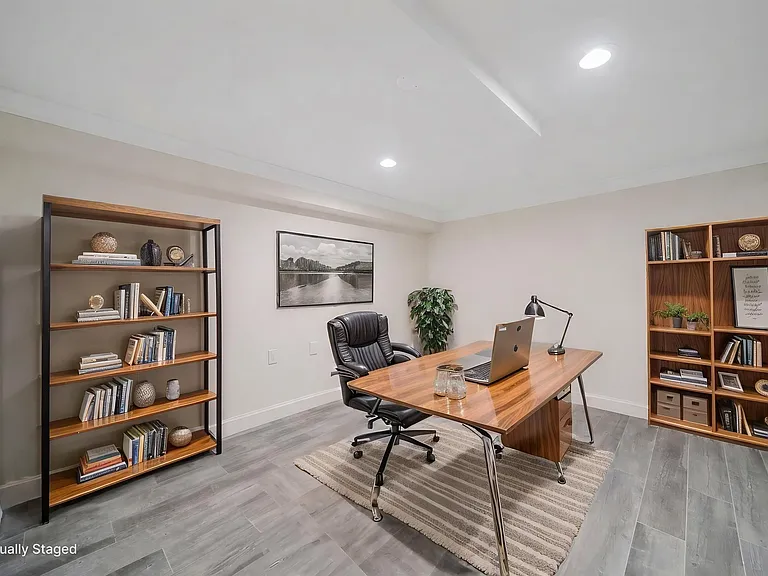 19 Pine Tree Ln — Photo 22