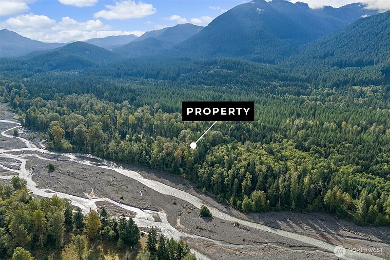 4th image of 1 Skate Creek Road N