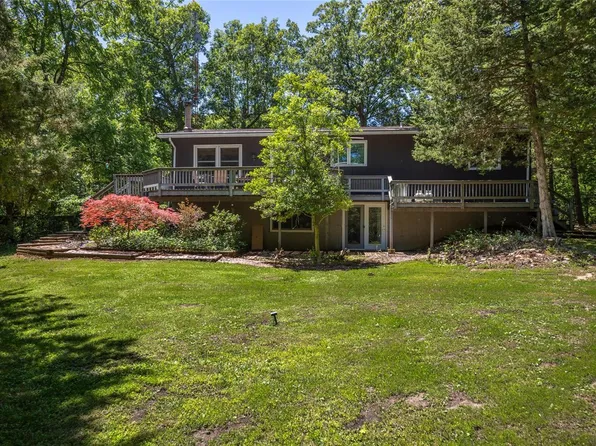 98 Arrowhead Ln, Litchfield, IL 62056