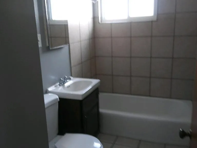 74 E Longfellow Ave — Photo 3