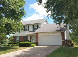 818 Woolwick Ct, Saint Charles, MO