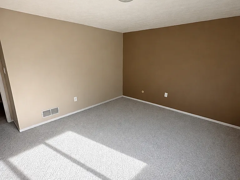5031 Harvest Ln — Photo 8