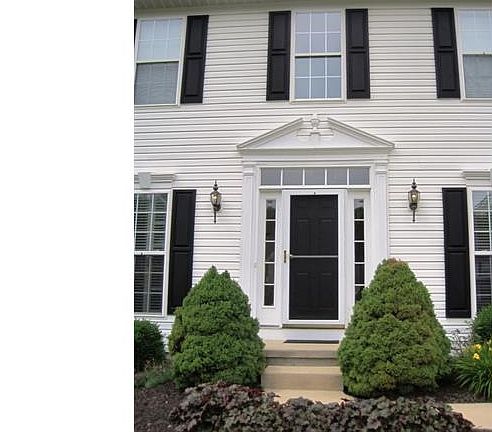 2nd image of 4579 Devereux Dr