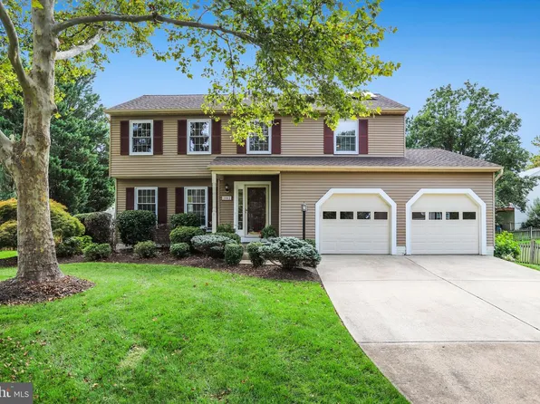 2002 Jonathan Dr, Sterling, VA 20164