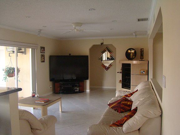 4th image of 8915 NW 3rd Pl
