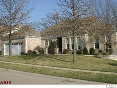 7622 River Walk Ct, Saint Louis, MO, 63129