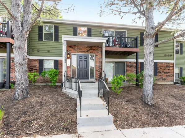 1332 McDowell Rd #103, Naperville, IL 60563