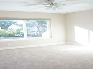 2219 N Century Pl, Simi Valley, CA 93063