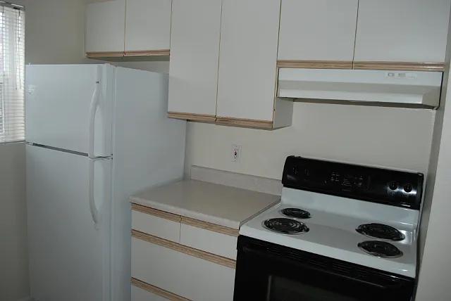 Midvale Apartments — Photo 4