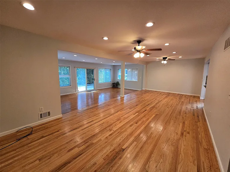 2310 Cumberland Dr — Photo 15