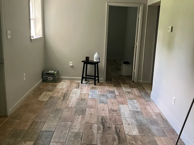 846 Calderwood Hwy #3 — Photo 7
