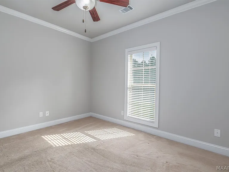1613 Haworth Park Way — Photo 23