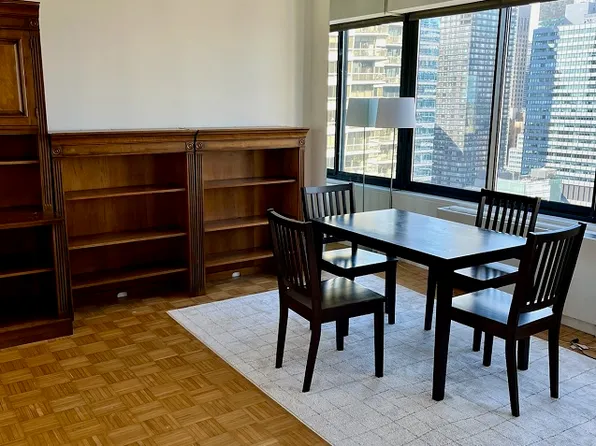 200 East 61st Street image 3 of 7