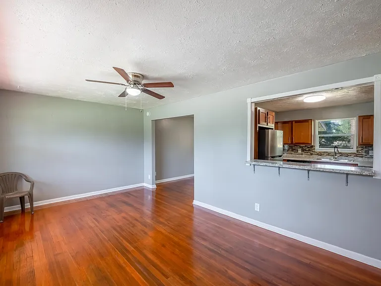 3351 Cesery Blvd — Photo 14