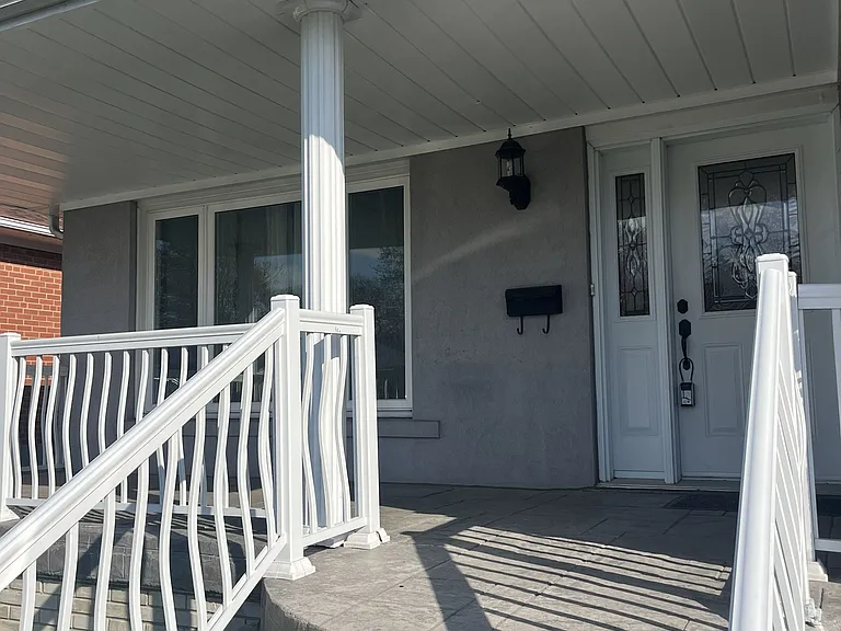 1166 McBride Ave #UPPER — Photo 4
