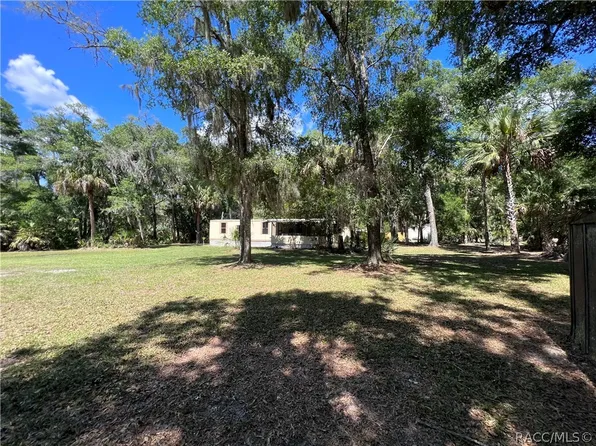 11265 N Ginny Lane Point, Inglis, FL 34449