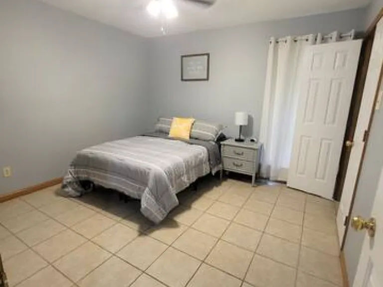 1408 Christie Dr — Photo 5