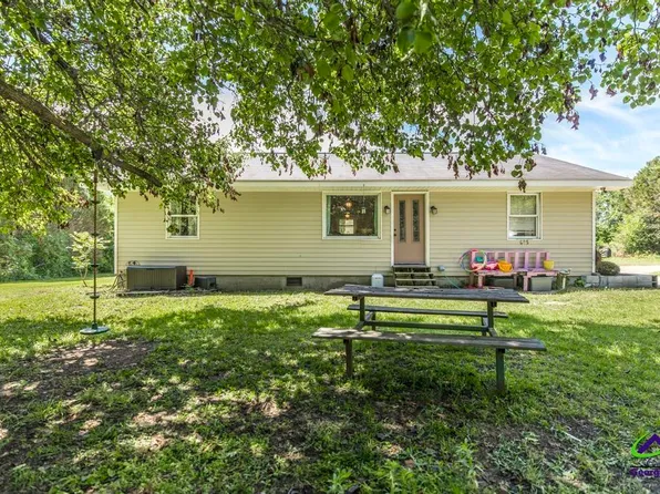 675 Burnett Rd, Byron, GA 31008