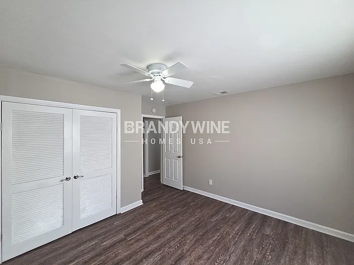113 Eva Dr — Photo 12