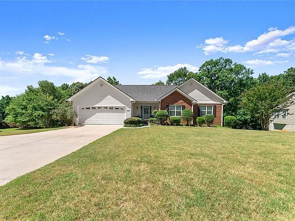 2nd image of 3322 Barry Ln