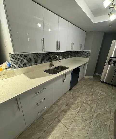 4167 N Haverhill Rd #1107 — Photo 2