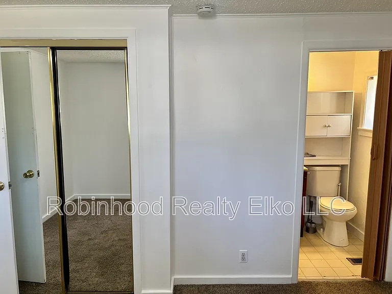 659 Elm St — Photo 10