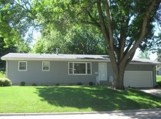 1102 E Richway Dr, Albert Lea, MN 56007